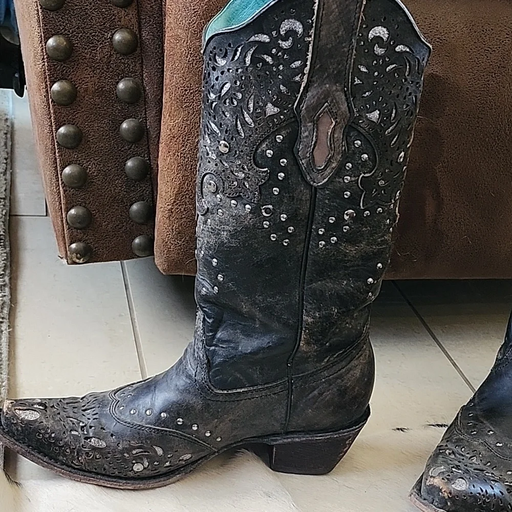 Women's Corral Fango Antiqued Studded & Silver Inlay Boots Size 9.5M - Picture 2 of 16